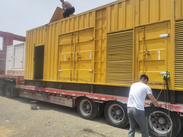 通州汽油发电机对供油装置的要求